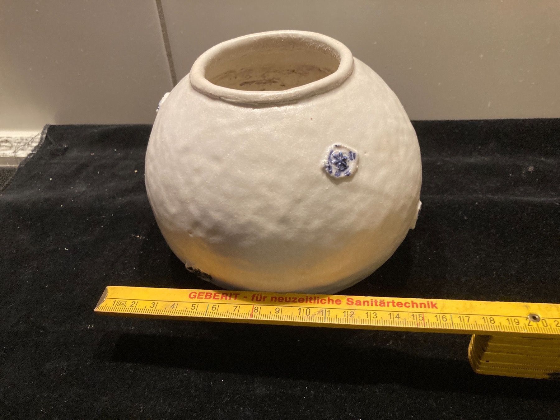 Vasi & Recipienti: Keramik - Vase mit blauen Blümchen – Usato da Zürich venduto da Chaeffeler 3