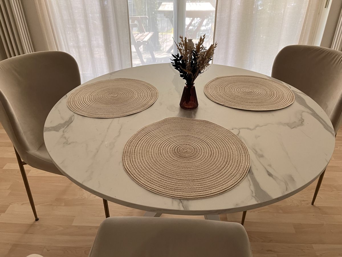 Set di tavolo e panche: Schönes 6er Tischset – Usato da Zürich venduto da sim_j8hh