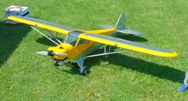 Hangar 9 Carbon Cub 15cc