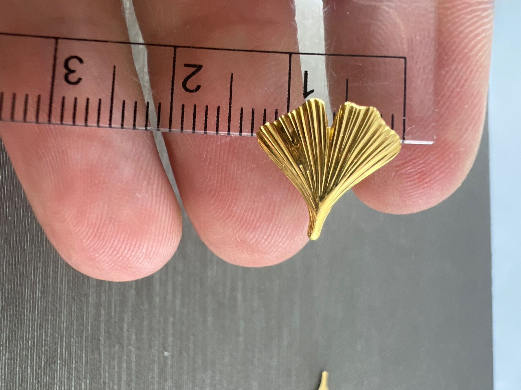 Boucles d'oreille: Ohrstecker 750 Gold – D'occasion à Niederuzwil par leo_8857 2