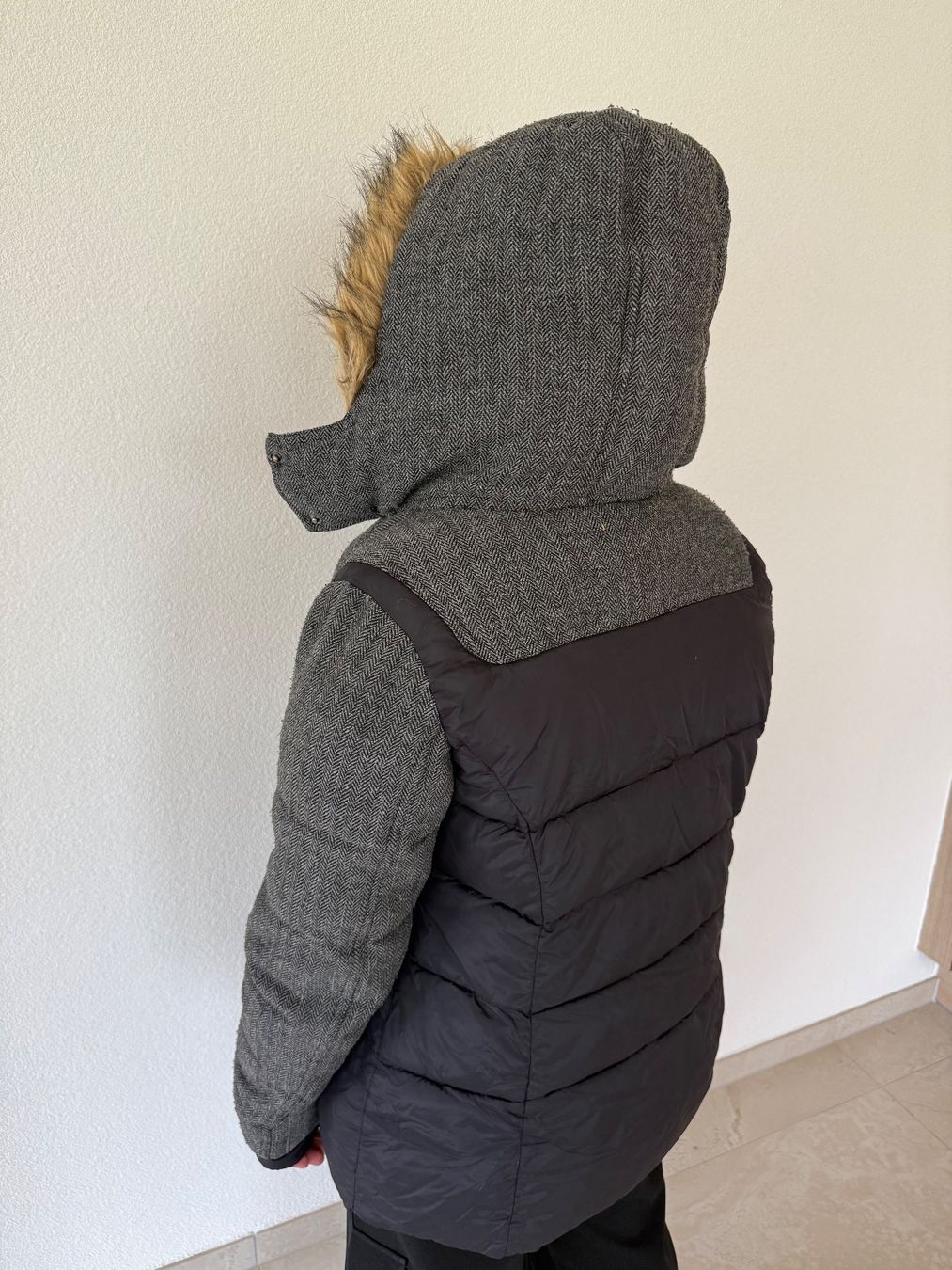 Giacche: Veste d’hiver FLG Flashlights avec capuche – Usato da Corcelles-Payerne venduto da littlemarket 1