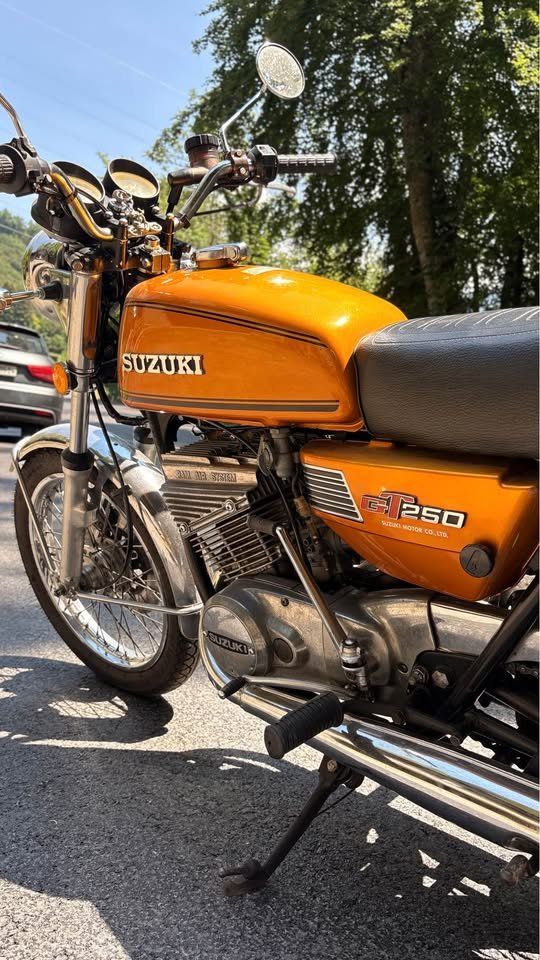 Suzuki Strasse: Suzuki GT250 – Gebraucht aus Corsier-sur-Vevey von BussardS 1