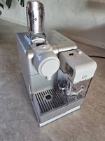 De'Longhi Nespresso Maschine