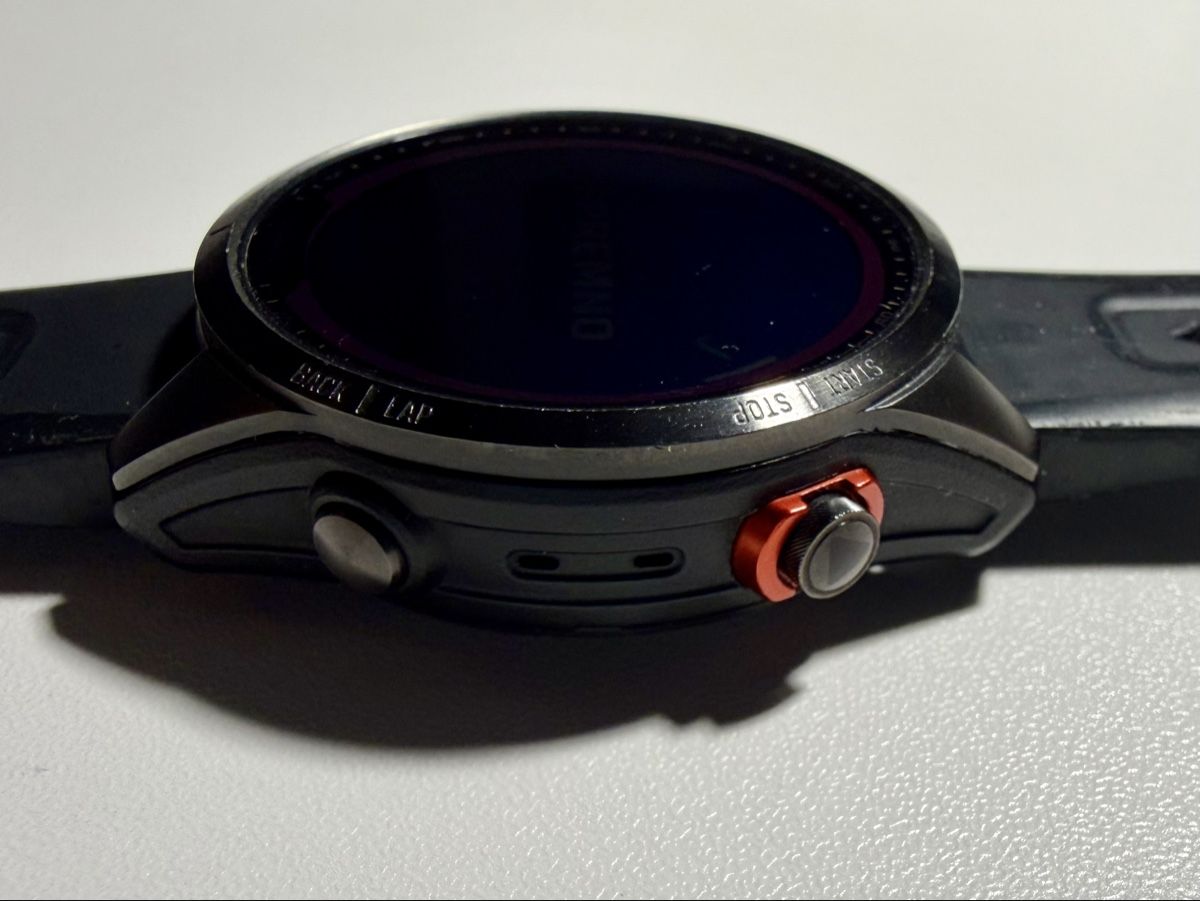Garmin Smartwatch: Garmin Fenix 7S Solar 42 mm – Usato da Volketswil venduto da Whale 6