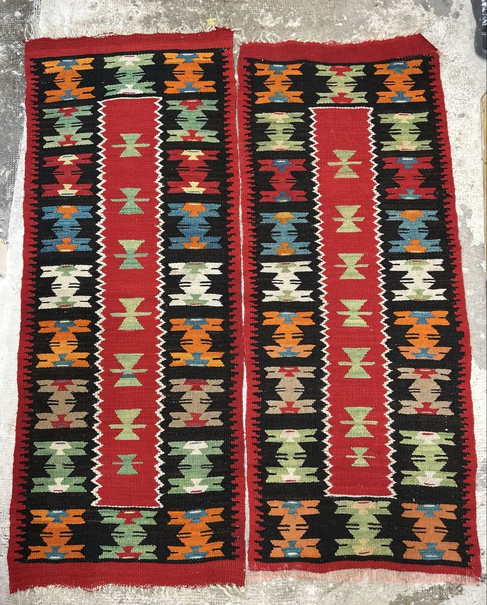 Kilim Tappeti: Paire de tapis Kilim vintage – Usato da Lausanne venduto da Plein-de-styles