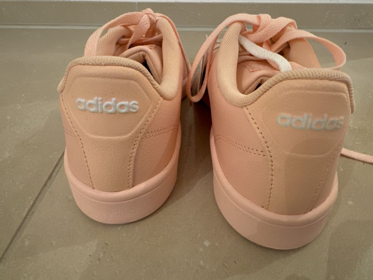 Adidas Scarpe da donna: ADIDAS Sneaker Grösse 41 NEU Cloudfoam – Nuovo e nell'imballaggio originale da Romanshorn venduto da san_9h2d 2