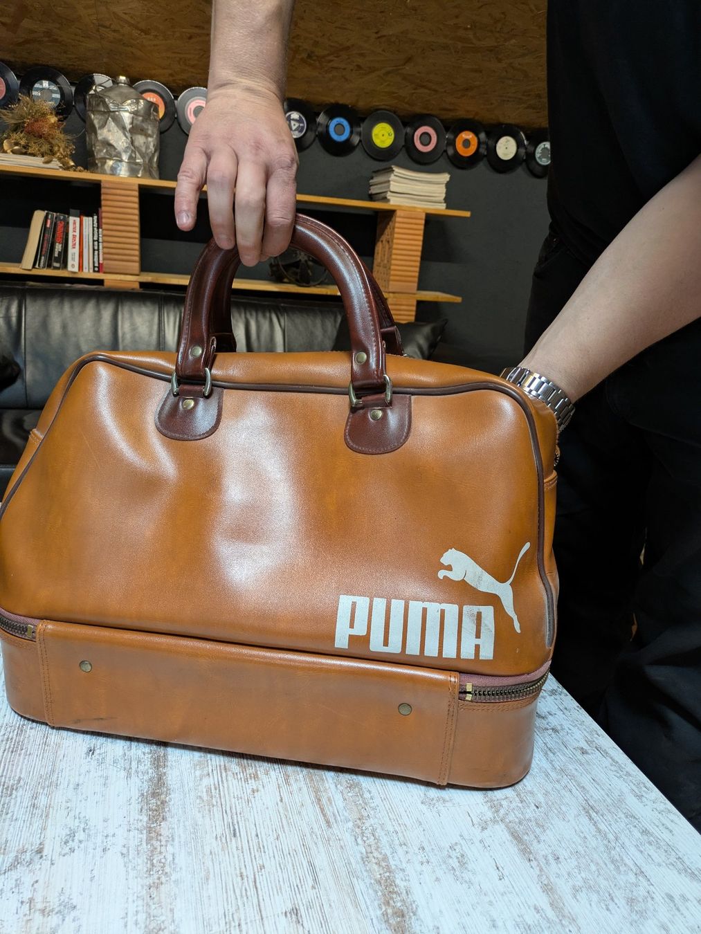 Puma Sacs: Puma Tasche aus Kunstleder, Oldschool – D'occasion à Niederlenz par pco_577d