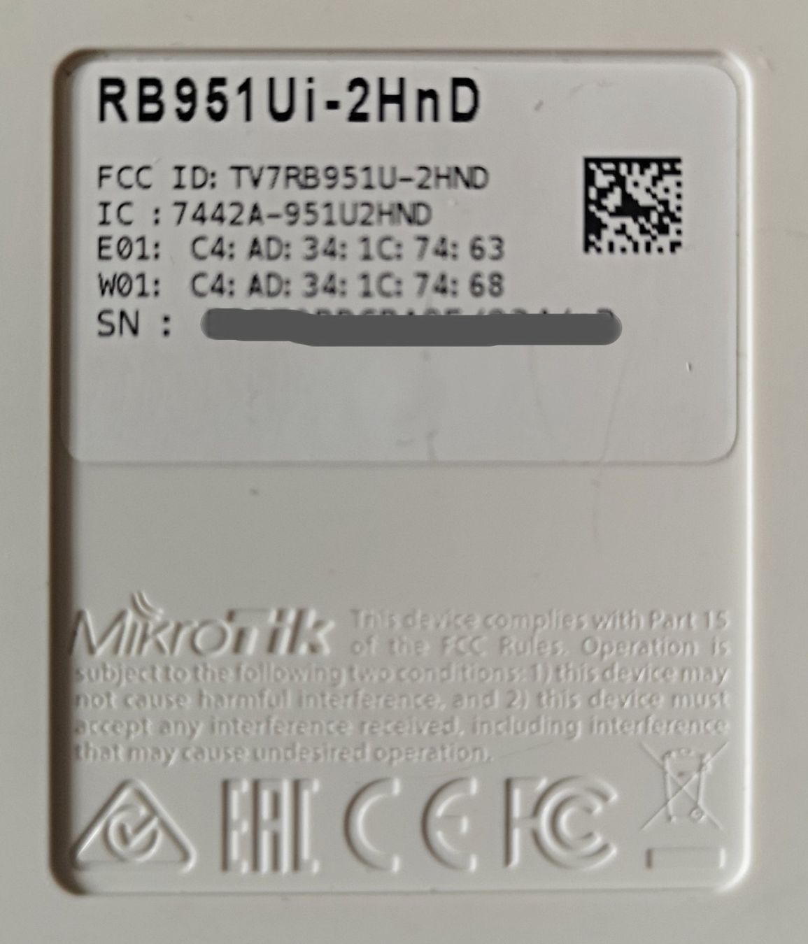 Mikrotik Modem & Router: Mikrotik Wireless Router RB951Ui 2HnD – Usato da St. Gallen venduto da w-mall 3