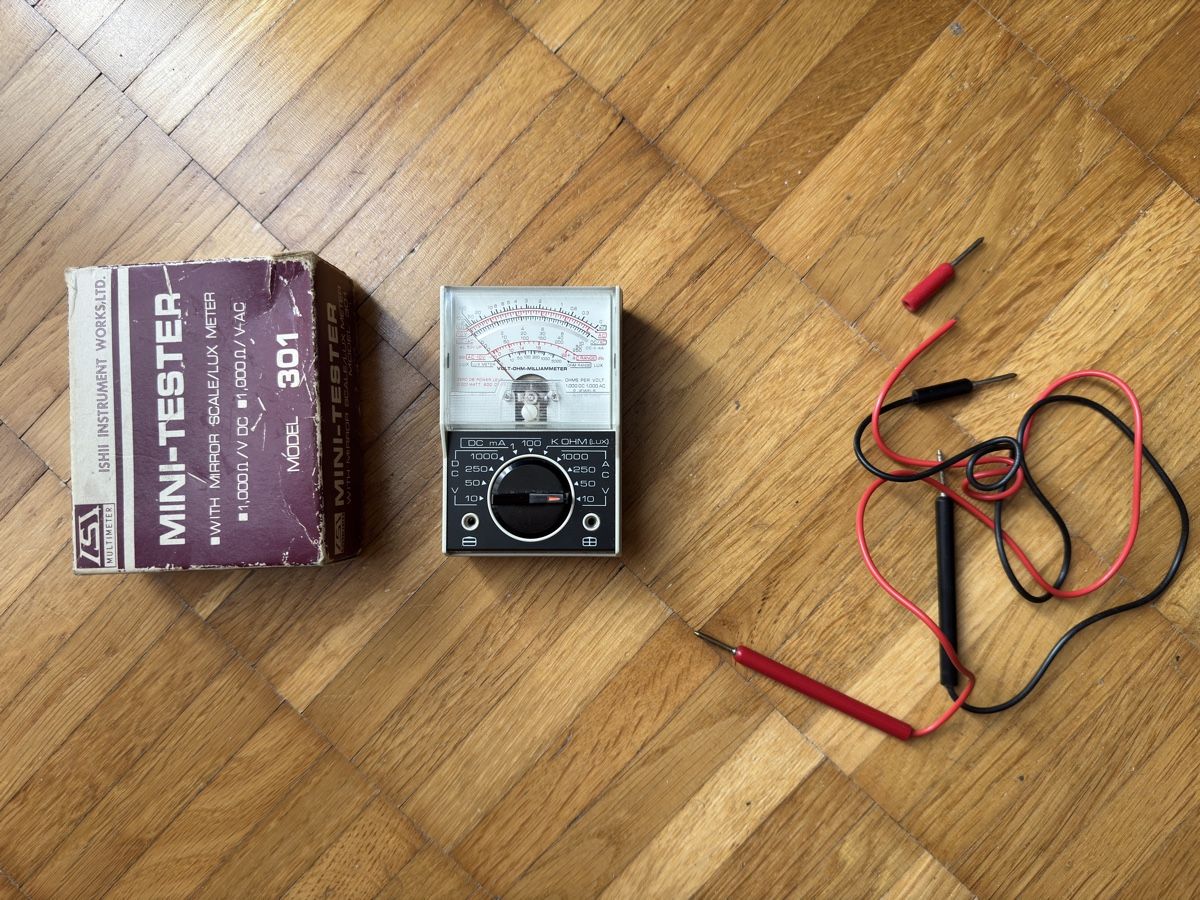 Misurare: Alter Multimeter Model 301 – Difettoso da Zürich venduto da Tlyupios 4