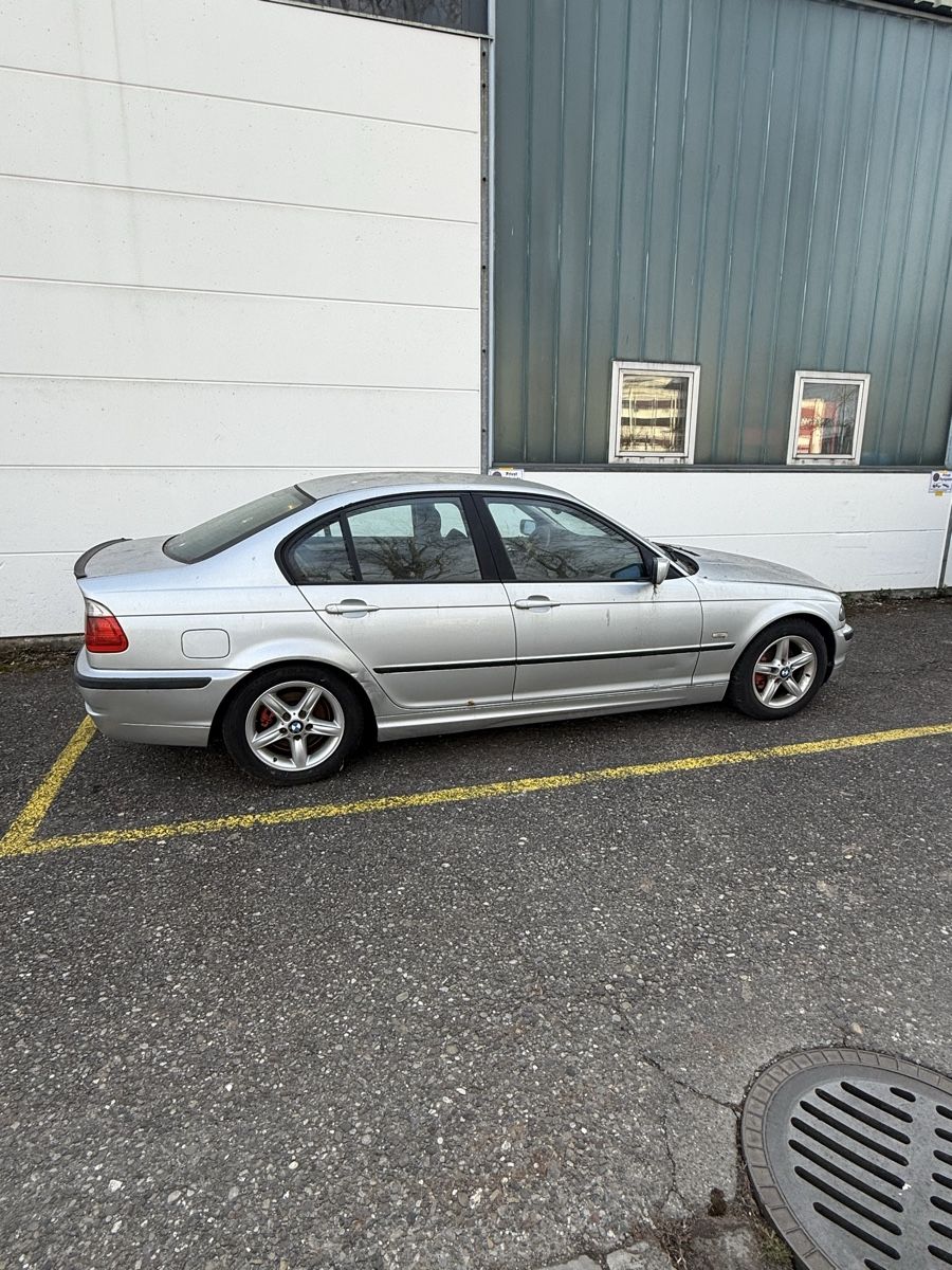 BMW Autos: Bmw 320d e46 jg.2001 – Defekt aus Urdorf von Evo71 1