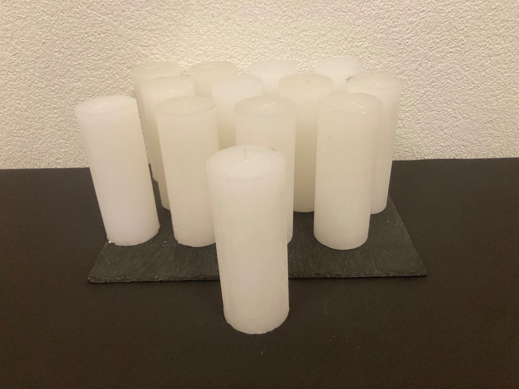 Restposten Kerzen, weiss Raureif, ca. 7,8 Kilo ( 13 x 600g ) (Neu (gemäss Beschreibung)) in Neuenhof für CHF 12 – mit Lieferung auf Ricardo kaufen