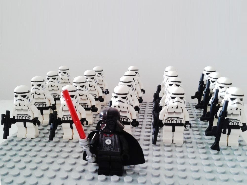 Figuren: 20 REBELS STORMTROOPER + 1 VADER KLEMMBAUSTEINE MINIFIGUREN – Neu und originalverpackt aus Kriens von swissgadget