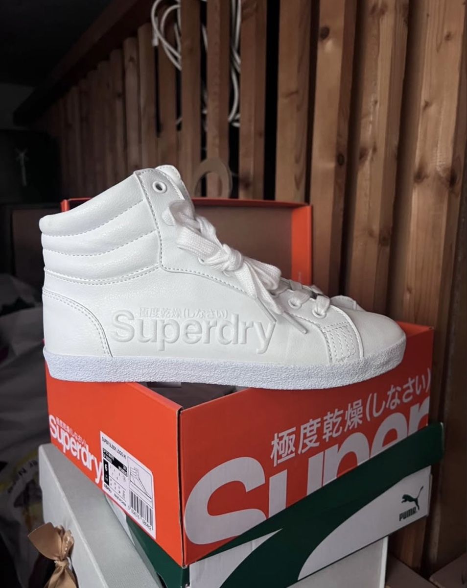 Scarpe da donna: Superdry Damen Sneaker High Top – Nuovo e nell'imballaggio originale da Kloten venduto da ttuna
