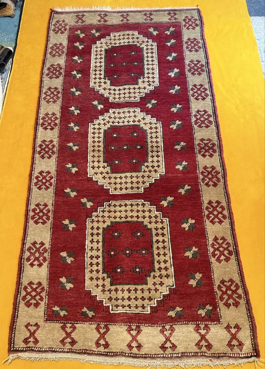 Teppiche: Orientalischer persischer Teppich – Gebraucht aus Chur von Mohammad.miga