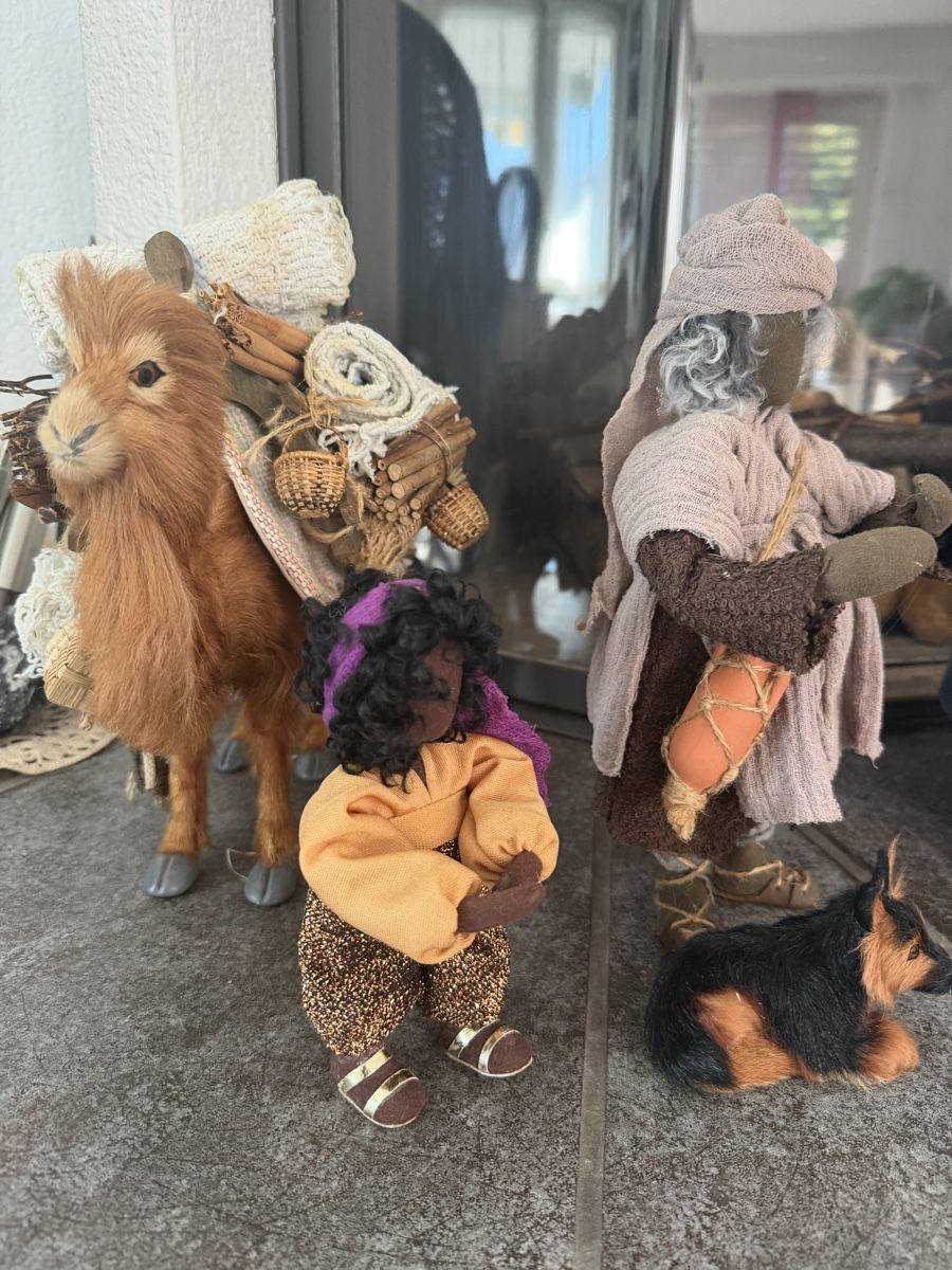 Puppen: Krippenfiguren Set Schwarzenberger – Gebraucht aus Küttigen von Hedimia 7