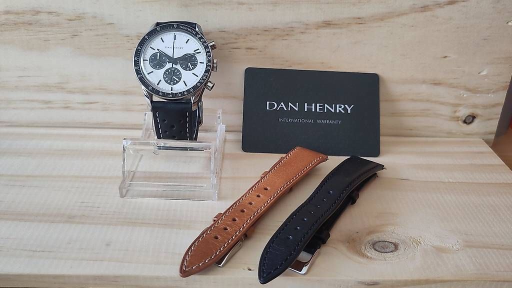 Uhren: Dan Henry 1962 Chromograph 39mm Panda – Gebraucht aus Stans von Fabdc