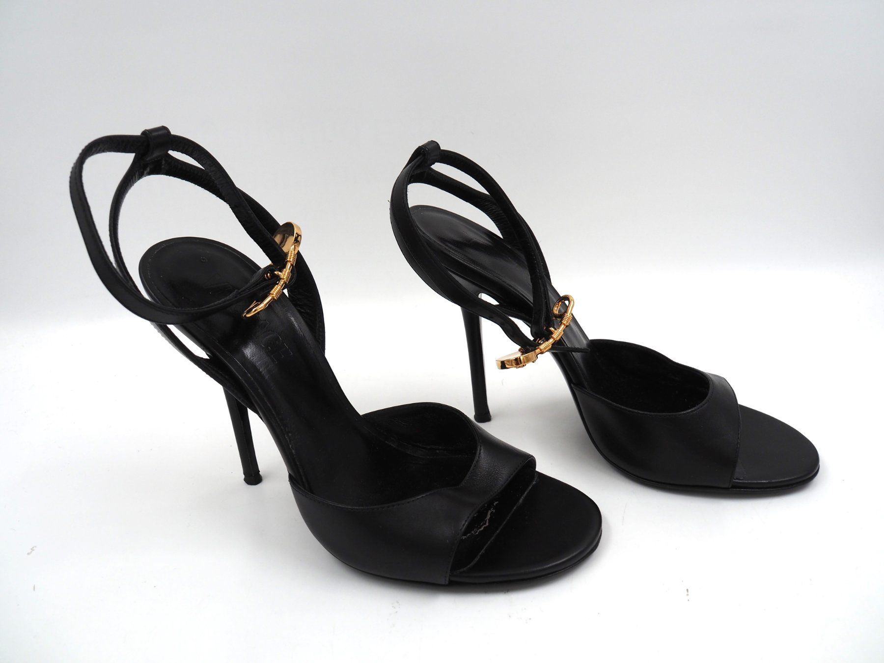 Versace Scarpe da donna: VERSACE Riemchen-Pumps Gr. 38 (5076) – Usato da Zürich venduto da fundsachenverkauf 1
