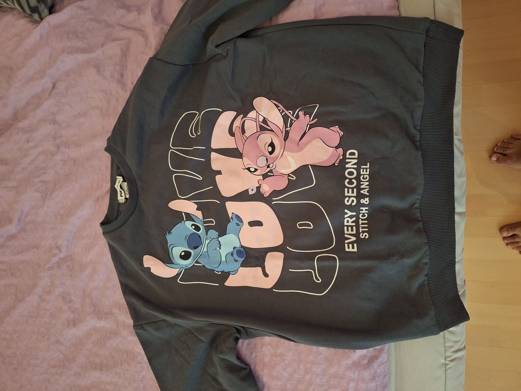 Pullover & Sweatshirts: Stitch Pullover – Neu (gemäss Beschreibung) aus Ruswil von ben_y6gj 4