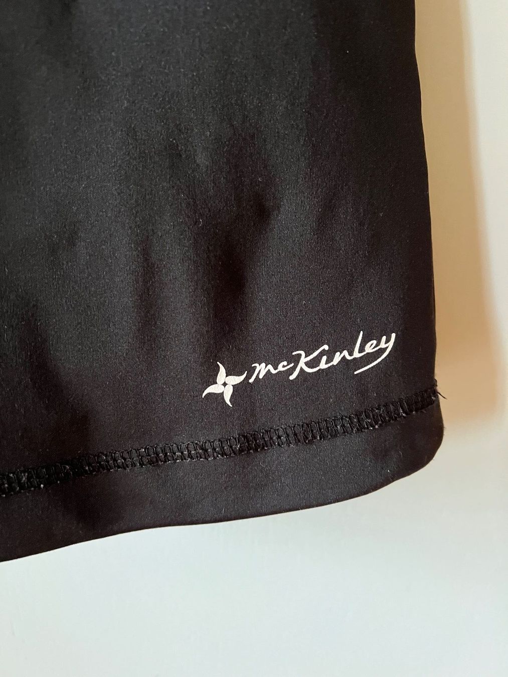 Mckinley Gilets & Westen: McKinley Weste Gr. 44 schwarz – Gebraucht aus Winterthur von mic_l98y 3