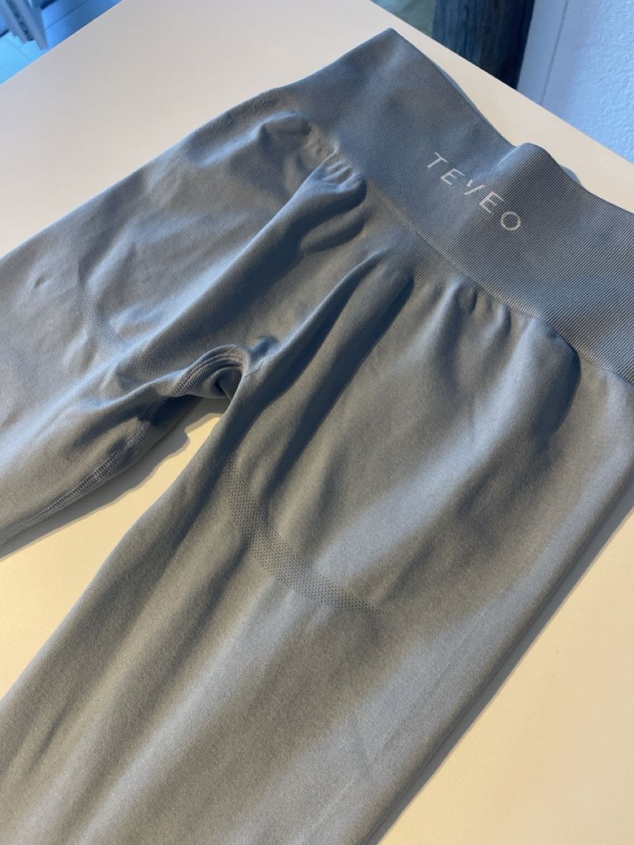 Teveo Leggings: Teveo Sport Leggins – Gebraucht aus Thun von nie_8v9b