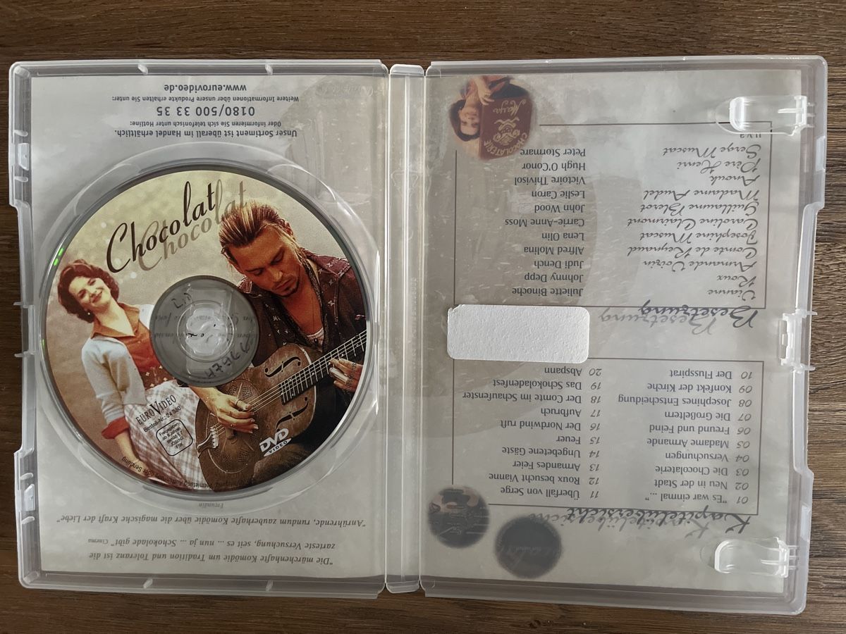 Tutti i DVDs: DVD Chocolat - Ein Hauch von Suesse mit Johnny Depp – Usato da Glarus venduto da Greenday 2