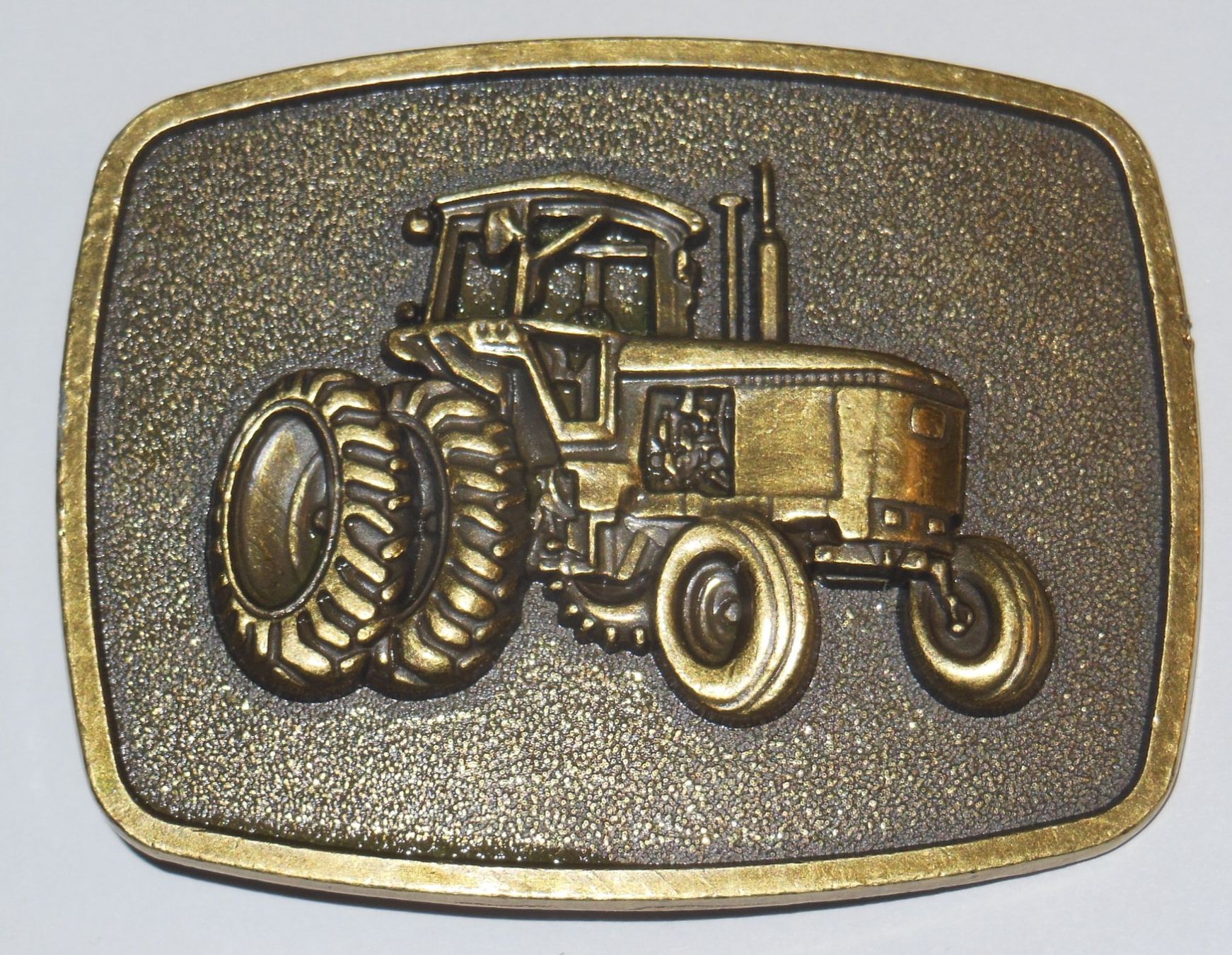 Gürtelschnallen: Metall Gürtelschnalle Tractor bronzefarbig – Neu und originalverpackt aus Münchwilen TG von ecudos10