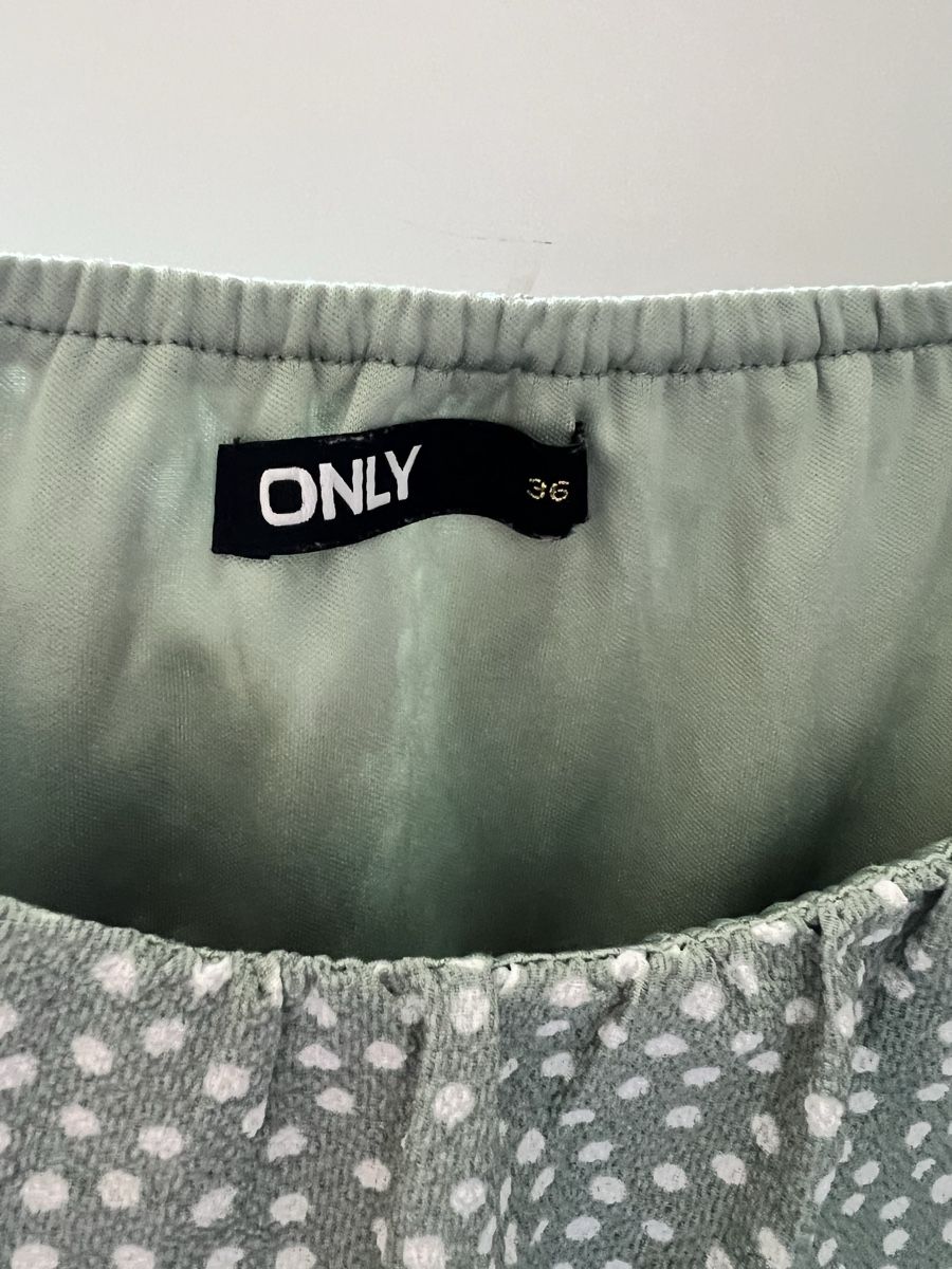 Only Vestiti: Sommerkleid  – Usato da Luzern venduto da leo_z5st 1