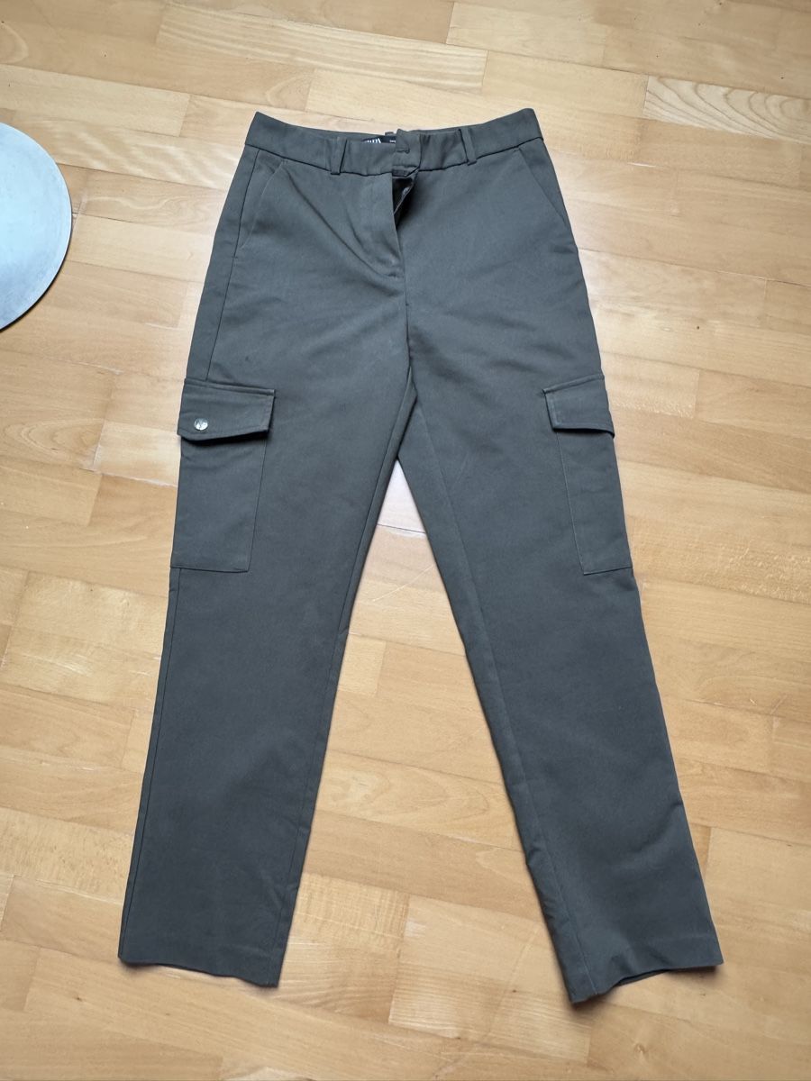 Pantaloni: Zara Cargohose Gr XS – Usato da Bettlach venduto da valishop