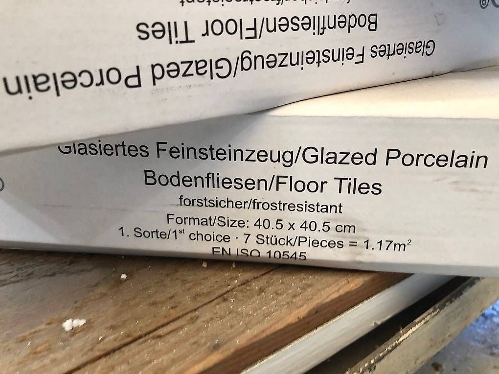 Rivestimenti per pavimenti: Bodenplatten / Fliesen / Keramik / Feinsteinzeug / Carrelage – Usato da Missy venduto da bernhardiner02 3