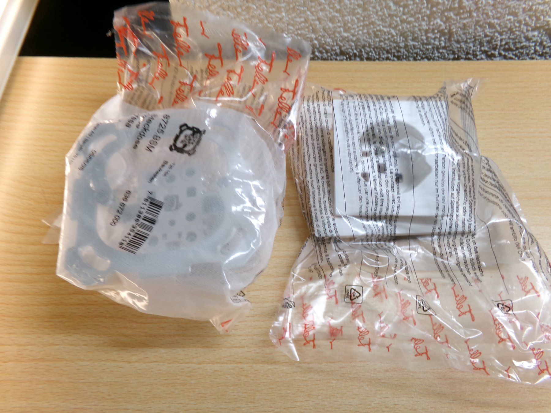 Feller Stecker: Feller Edizio Due UP Typ25 weiss – Neu (gemäss Beschreibung) aus Hombrechtikon von HGK50 1