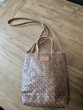 UASHMAMA, Umhänge- oder Handtasche