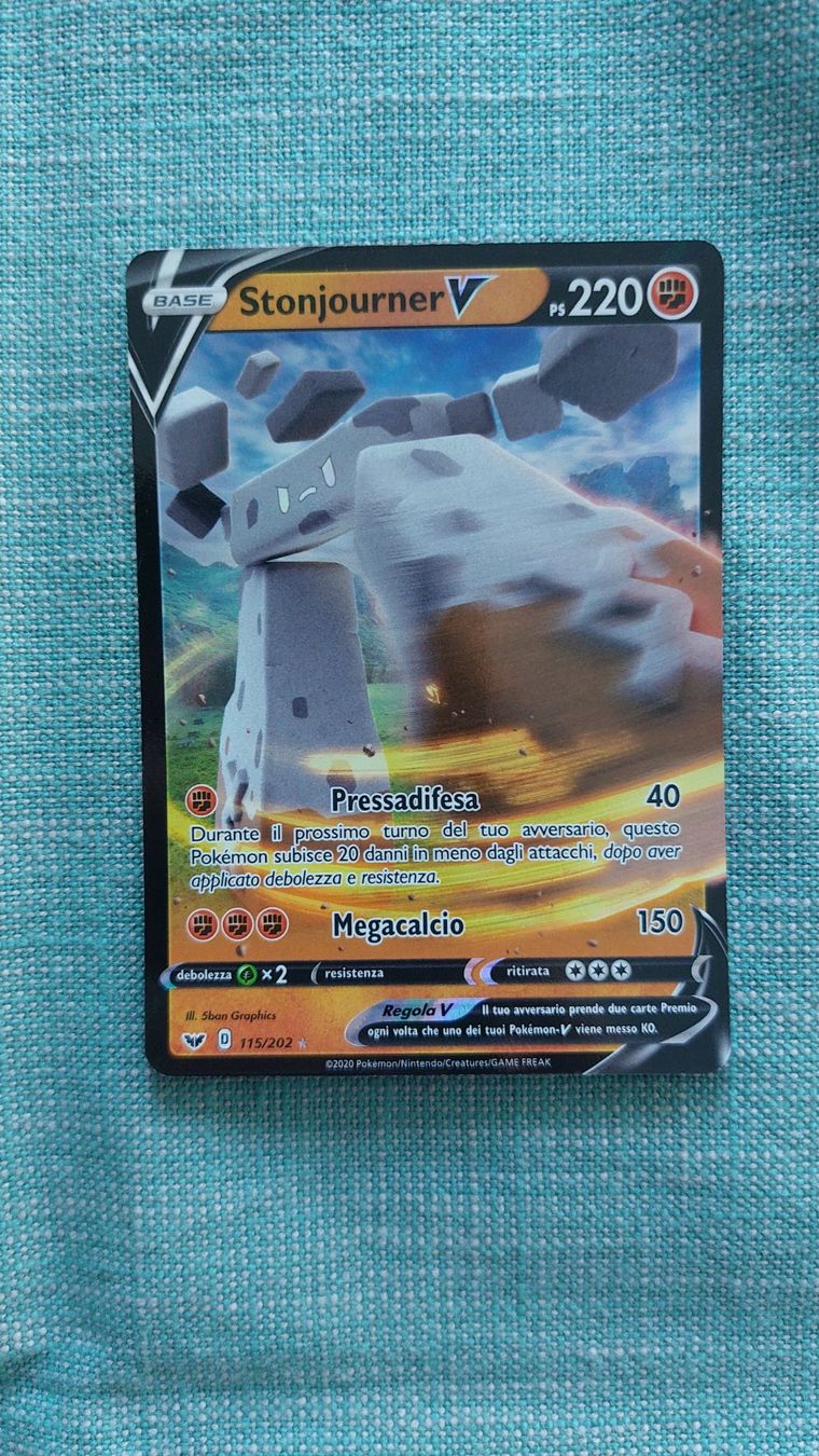 Pokémon Carte collezionabili: Stonjourner V Spada & Scudo base – Nuovo (secondo la descrizione) da Bellinzona venduto da Pagur
