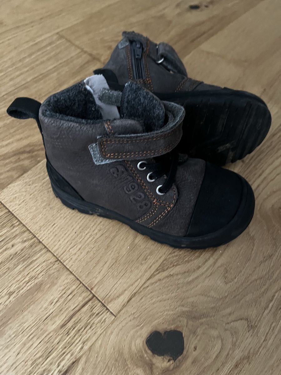 Elefanten Schuhe für Jungen: Bottines Elefanten 23 fourrées garçon  – Neu (gemäss Beschreibung) aus Cossonay-Ville von Venusa09