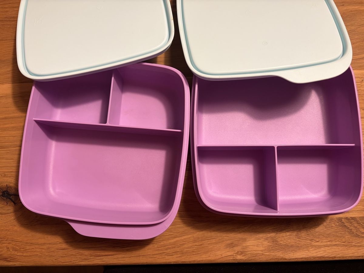 Tupperware Contenitori & Simili: Tupperware Lunchbox Set, Lila/Hellblau, 550ml, Sommer – Usato da Lengnau BE venduto da most45