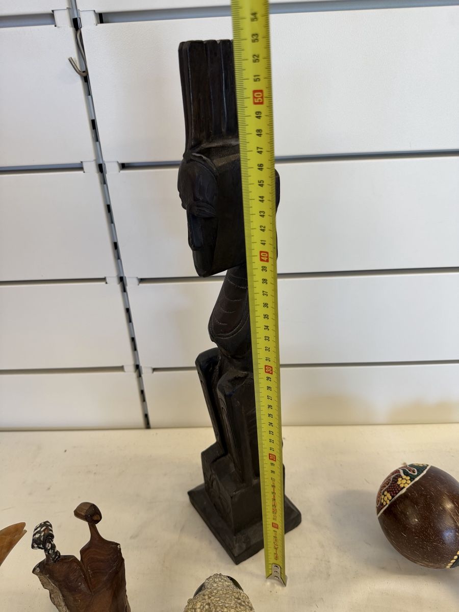 Statuette: Lot de Statues africaine et instruments à ne pas manquer  – Usato da montreux venduto da Always-Good 9