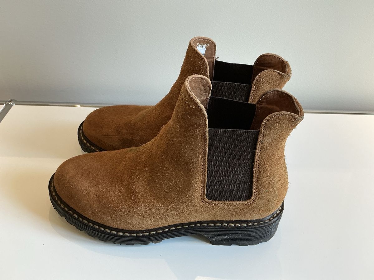 Chaussures femmes: Boots von Visvim  – D'occasion à Zürich par lukasg.meier 3