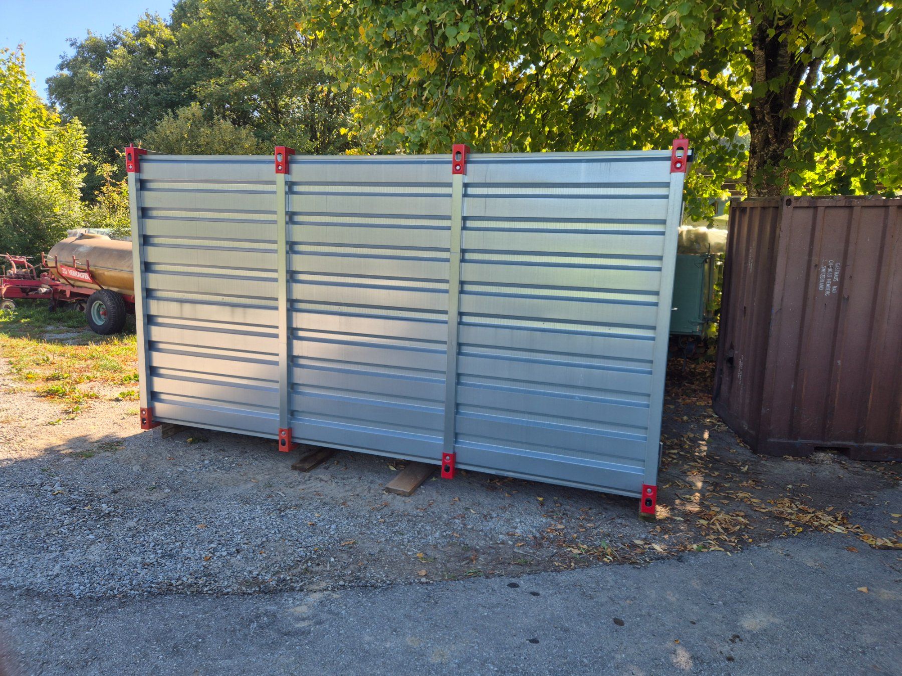 Baucontainer: Container Baracke – Neu und originalverpackt aus Stein AR von Bienli4