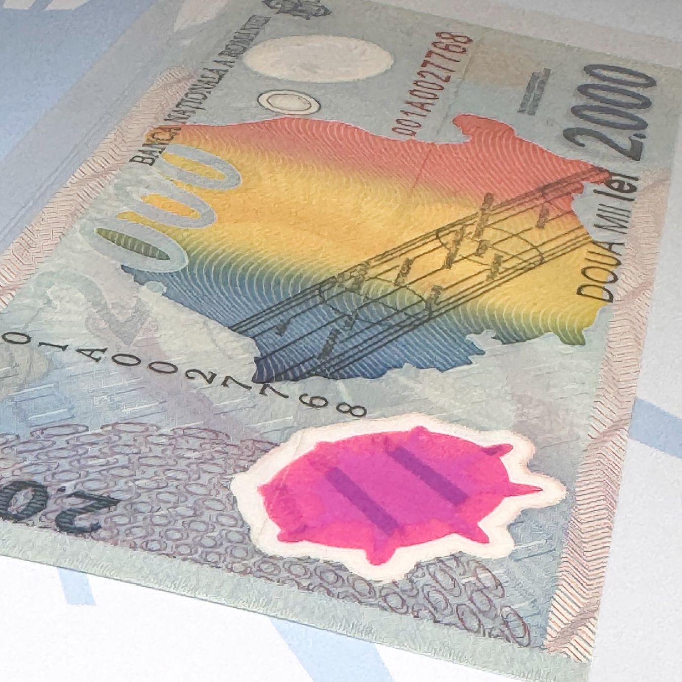 Banconote: Collector : Billet Roumanie 2000 Lei Eclipse Solaire de 1999 – Nuovo e nell'imballaggio originale da Estavayer-le-Lac venduto da Famille_Sympathique 8