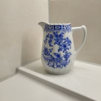 Porzellan Krügli Vintage mit Stempel, H 11cm/B 7cm + 3cm