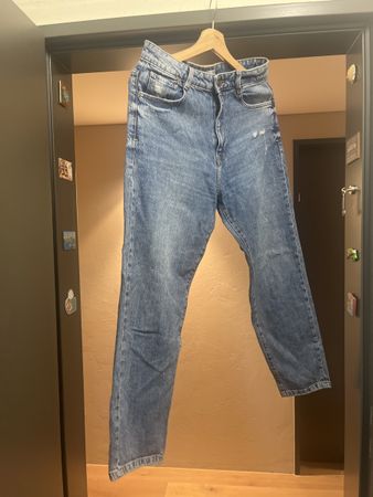 Trendige Damen Jeans, Grösse 38, hellblau - neuwertig!