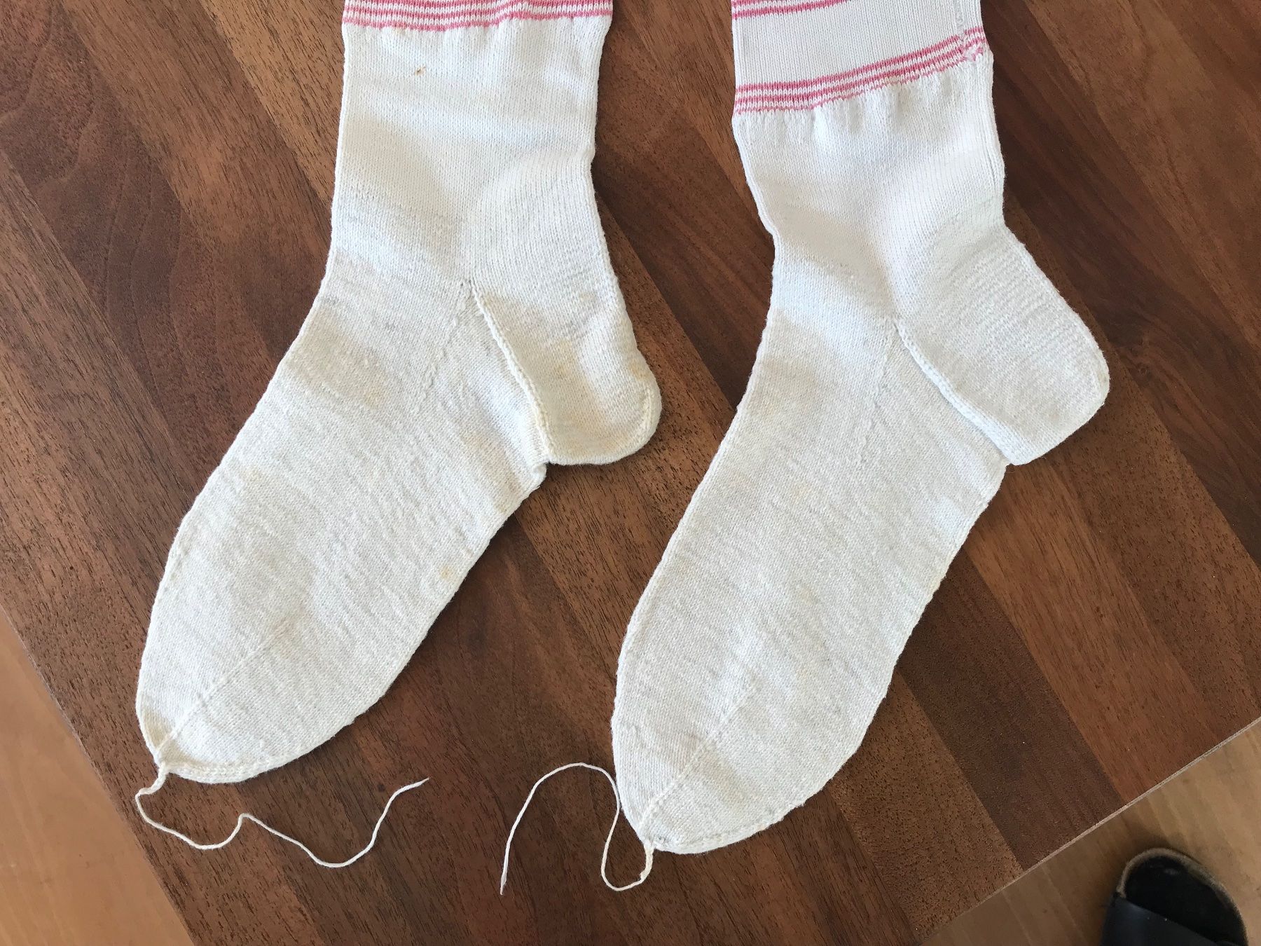 Calze & Collant: Antike handgestrickte lange Strümpfe – Usato da Hittnau venduto da Noppi 3