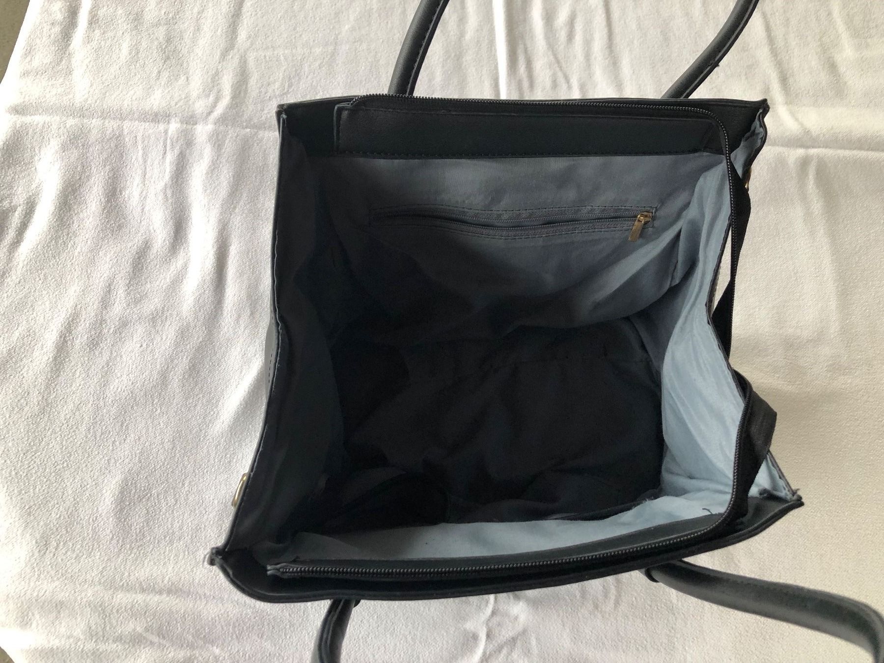 Borse da donna: Handtasche schwarz – Usato da Schübelbach venduto da Dolly990_2 3