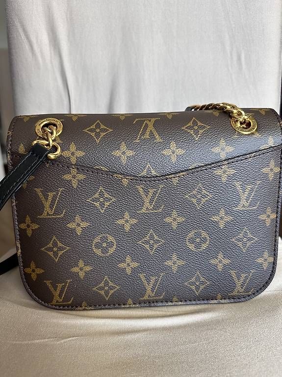 Borse da donna: Louis Vuitton Passy Tasche-elegant & zeitlos – Usato da Männedorf venduto da mih_dv9h 3