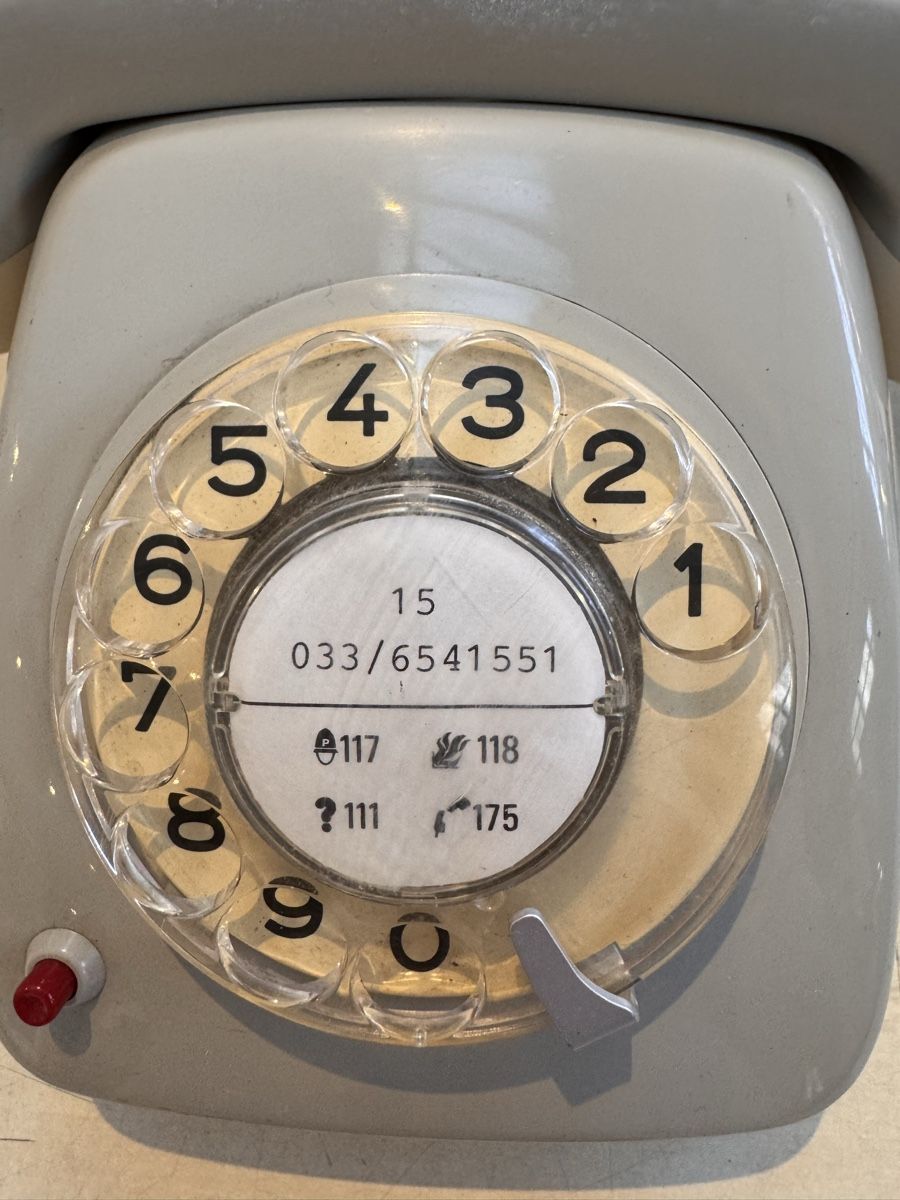 Telefoni: Telefon, Vintage Wählscheibentelefon, Grau, – Usato da Murgenthal venduto da casatualiq 2