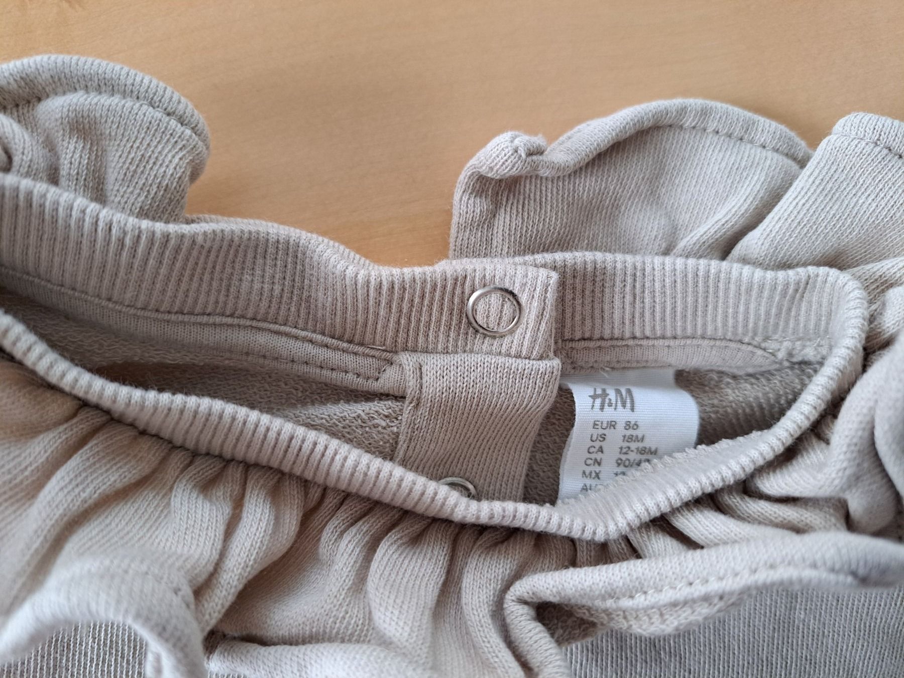H&M Maglioni & Felpe: Baby Pullover (Gr 86) von H&M – Nuovo (secondo la descrizione) da Niedergampel venduto da Picas2ndHand 1
