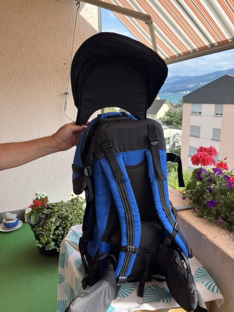 Marsupi portabebè: Kindertrage Clevr blau schwarz – Usato da Stäfa venduto da vic_x2d6