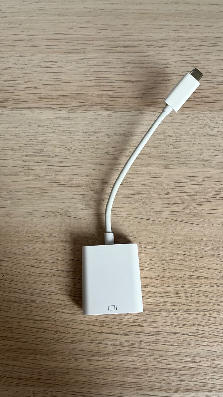 Apple Unità & Adattatore: Apple VGA / USB-C - Adapter – Usato da St.Gallen venduto da BRT91