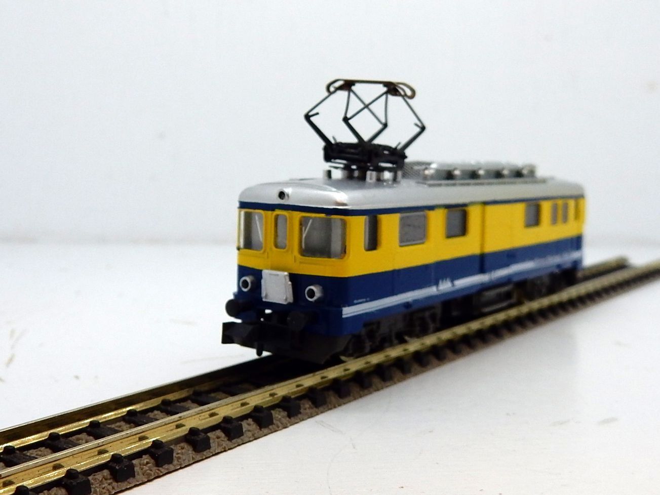 Modelleisenbahnen: N BOB "Berner-Oberland Bahn"  Motrice  De 4/4 – Gebraucht aus Locarno von Gudrun2 5