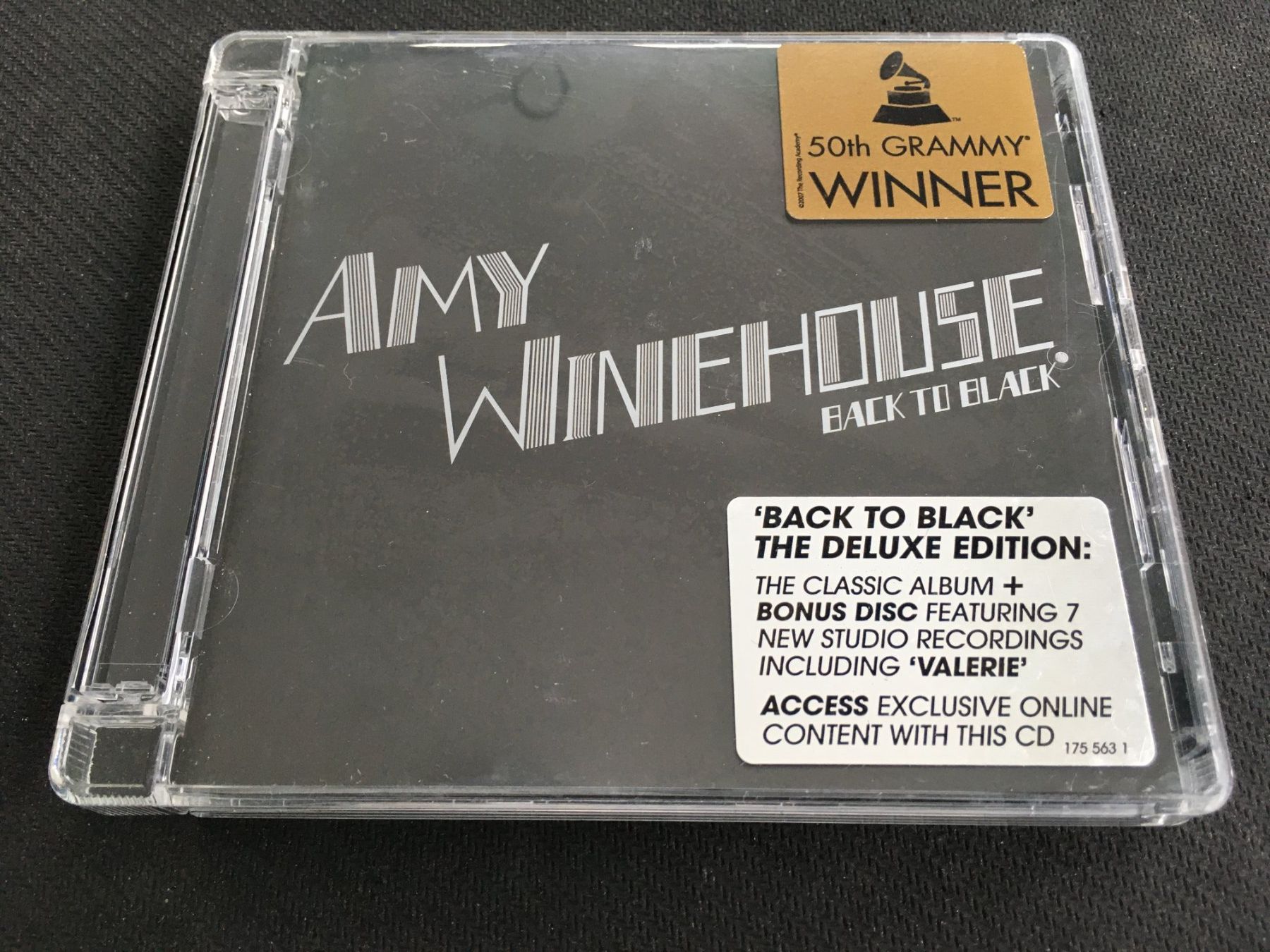 CD: Amy Winehouse - Back to Black -CD- 2cd – Usato da St.Gallen venduto da MedienJoe