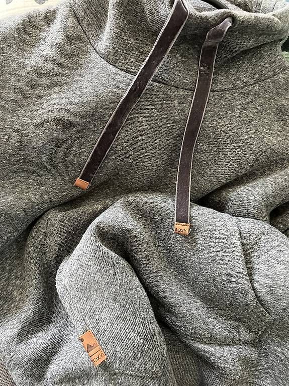 Pulls & Sweat-shirts: neuwertiger ROXY Sweater, Gr. M – D'occasion à Zürich par eis_yx9q 3
